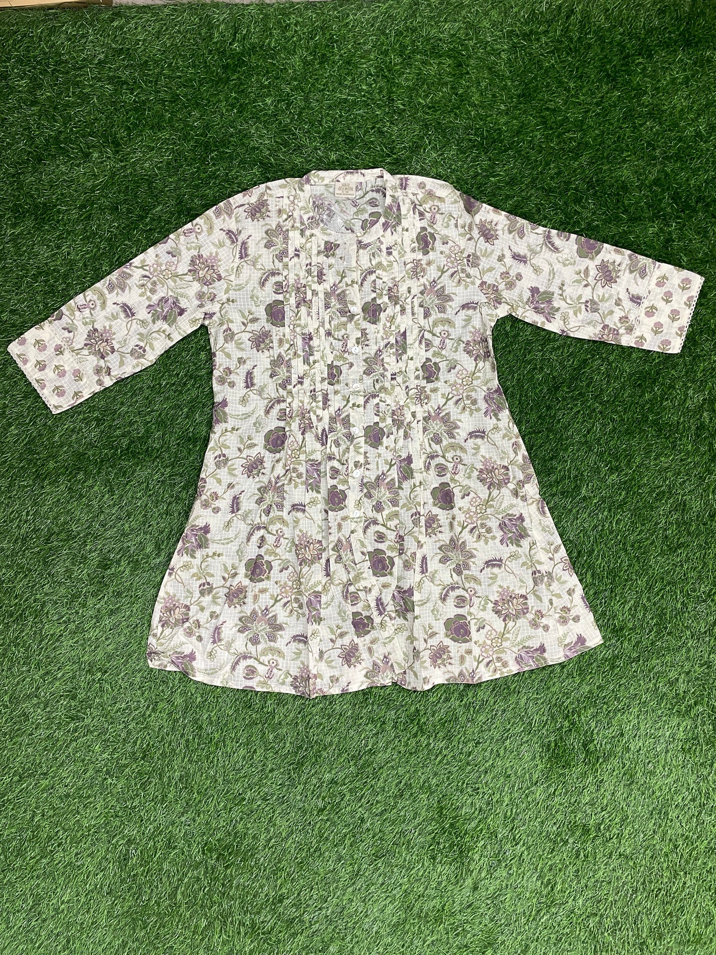 Cotton Short Top – Floral White with Lavender Accents