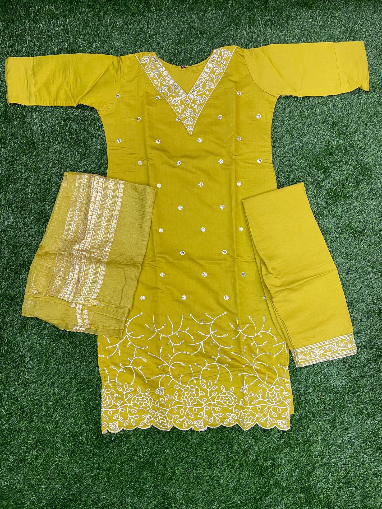 Elegant Embroidered Silk Kurti Set with Dupatta