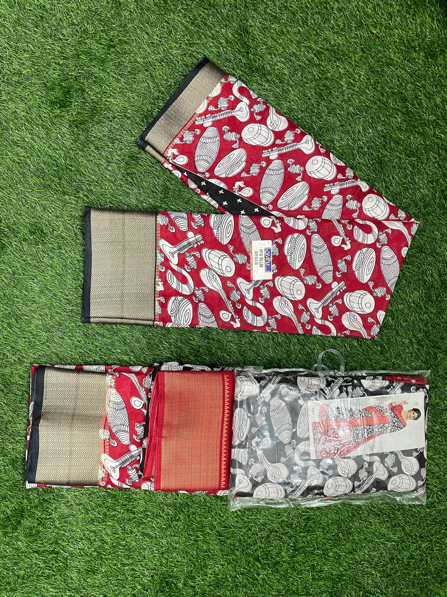 Maroon Cotton Saree with Musical Instrument Prints
