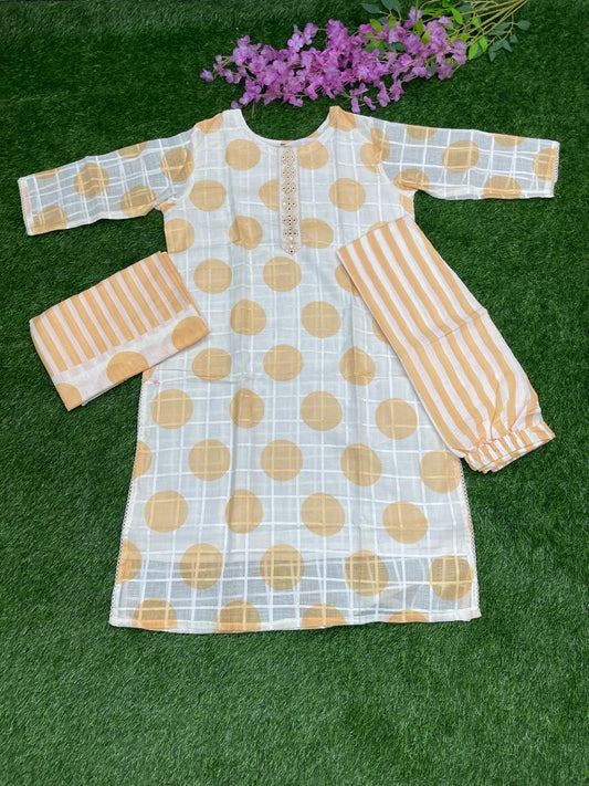 Pure Linen 3-Piece Set – Elegant Polka Design